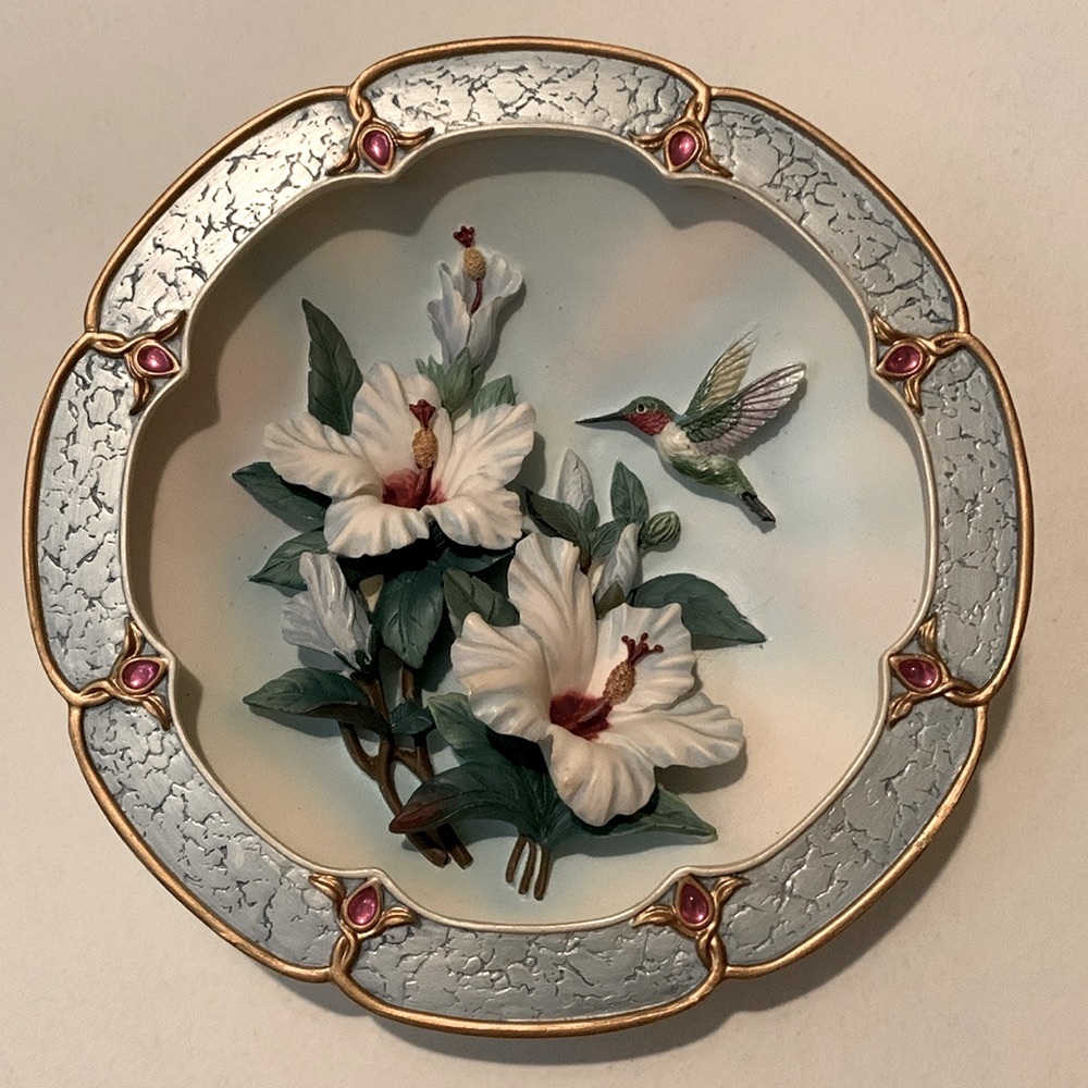 Lena Lu Vintage “Morning Jewels” Rose Colored Dawn 3D Decorative Plate.